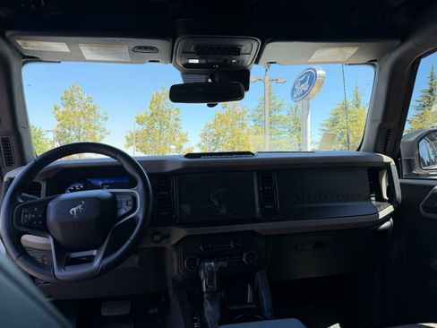 Used 2023 Ford Bronco Wildtrak AWD/4WD image 10