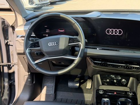 Used 2025 Audi Q6 e-tron Premium Plus w/ Premium Plus AWD/4WD image 24
