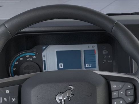 New 2025 Ford Bronco Badlands image 14