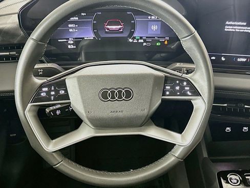 Used 2025 Audi A6 e-tron Premium RWD image 19