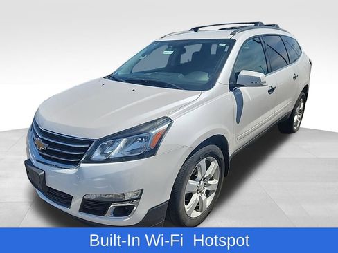 Used 2016 Chevrolet Traverse LT w/ Style and Technology Package image 7