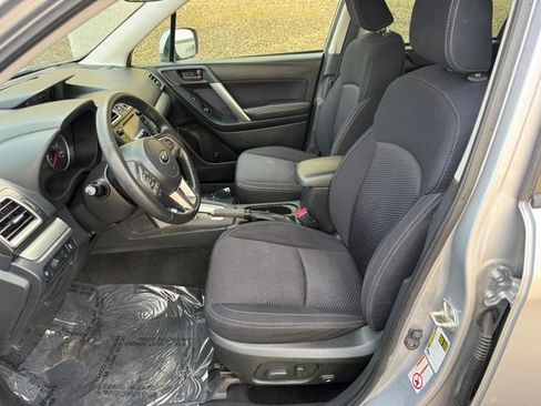 Used 2018 Subaru Forester 2.5i Premium w/ All-Weather Package image 6