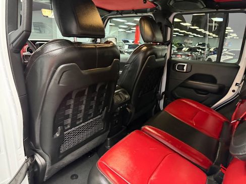 Used 2023 Jeep Wrangler Unlimited Rubicon 4xe AWD/4WD image 39