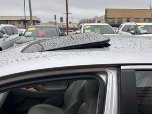 Used 2011 Toyota Camry XLE image 13