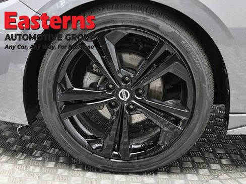 Used 2021 Nissan Sentra SR image 32