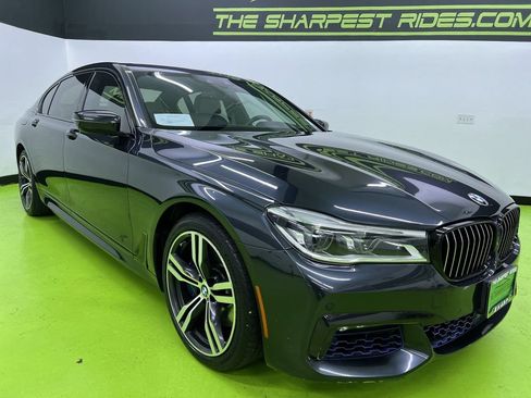 Used 2018 BMW 750i xDrive AWD/4WD image 2