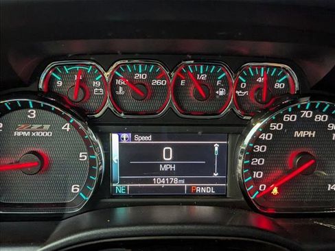 Used 2018 Chevrolet Silverado 1500 LT w/ All Star Edition image 8