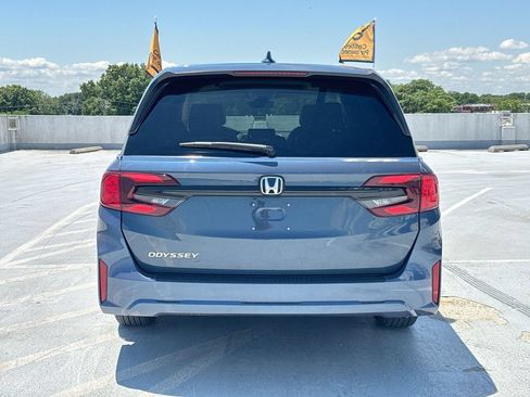 Used 2025 Honda Odyssey EX-L image 5