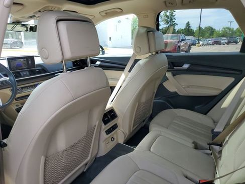 Used 2019 Audi Q5 2.0T Premium Plus w/ Premium Plus Package AWD/4WD image 37