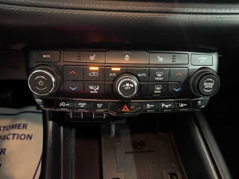 Used 2021 Dodge Durango Citadel w/ Technology Group AWD/4WD image 34