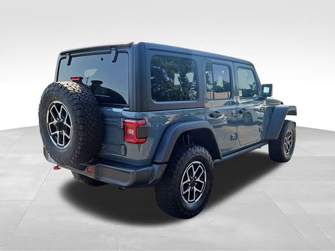 Used 2024 Jeep Wrangler Unlimited Rubicon AWD/4WD image 4