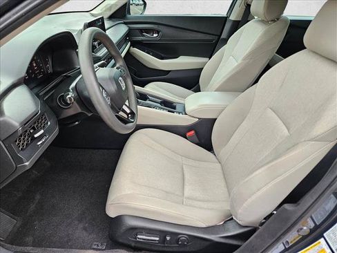 Used 2023 Honda Accord EX image 16