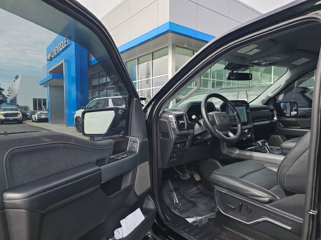 Used 2022 Ford F150 Lariat w/ Trailer Tow Package AWD/4WD image 25