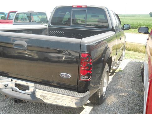 Used 2001 Ford F150 XLT RWD image 5