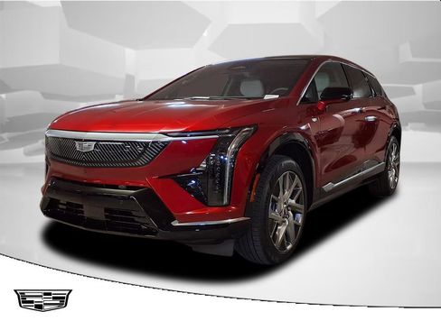 New 2026 Cadillac Optiq Luxury 1 image 1