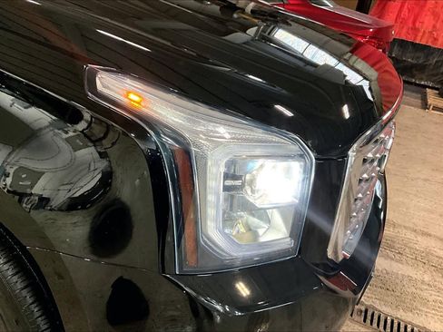 Used 2019 GMC Yukon Denali w/ Open Road Package image 27