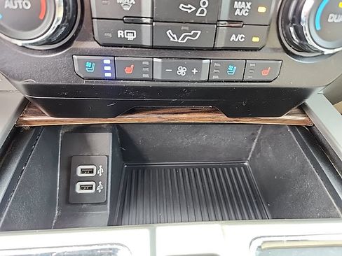 Used 2018 Ford F150 Lariat w/ FX4 Off-Road Package AWD/4WD image 23