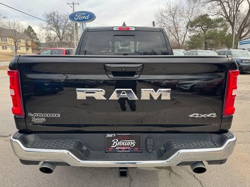 Used 2025 RAM 1500 Laramie AWD/4WD image 6