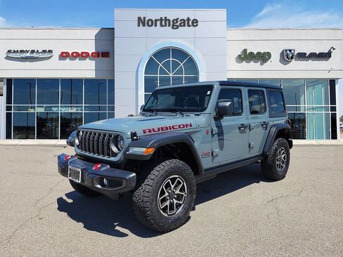 Used 2026 Jeep Wrangler Unlimited Rubicon AWD/4WD image 2