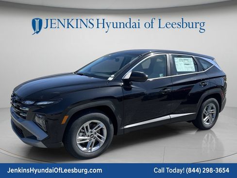 Certified 2025 Hyundai Tucson SE FWD image 13