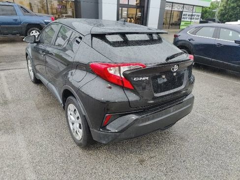 Used 2021 Toyota C-HR LE FWD image 14