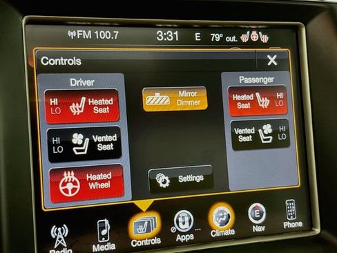 Used 2015 Jeep Grand Cherokee Overland AWD/4WD image 19