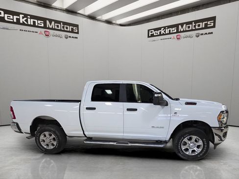 Used 2024 RAM 2500 Big Horn w/ Off Road Package AWD/4WD image 6