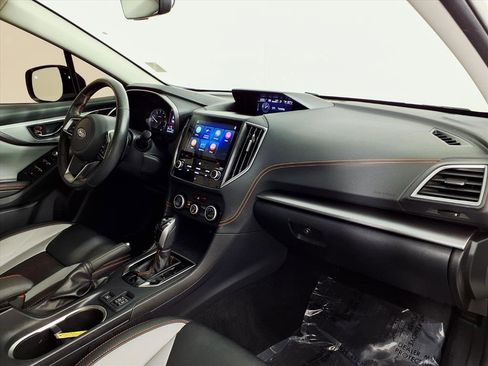 Used 2022 Subaru Crosstrek 2.5i Limited w/ Popular Package #4 image 9