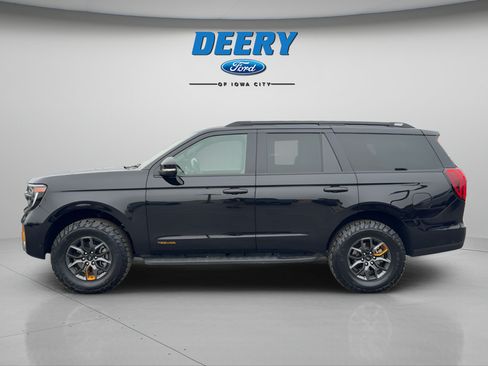 Used 2025 Ford Expedition Tremor AWD/4WD image 5