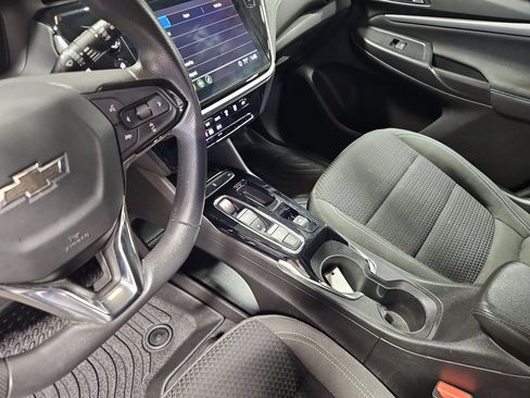 Used 2023 Chevrolet Bolt EUV LT FWD image 18