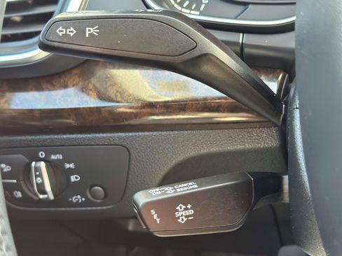 Used 2019 Audi Q5 2.0T Premium Plus image 16