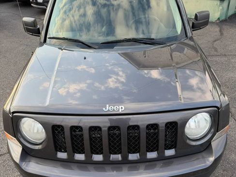 Used 2014 Jeep Patriot Sport w/ Power Value Group image 12
