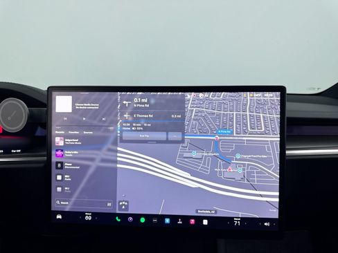 Used 2022 Tesla Model X Plaid AWD/4WD image 3