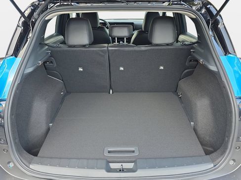 New 2026 Nissan Kicks SR w/ Cold Weather Package FWD image 13