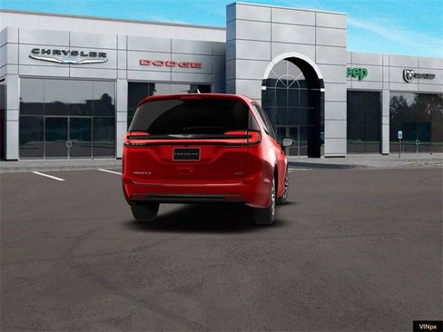 New 2026 Chrysler Pacifica Select image 9