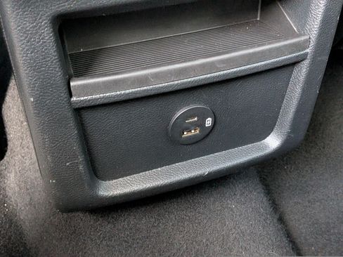 Used 2021 Ford Edge SEL AWD/4WD image 15