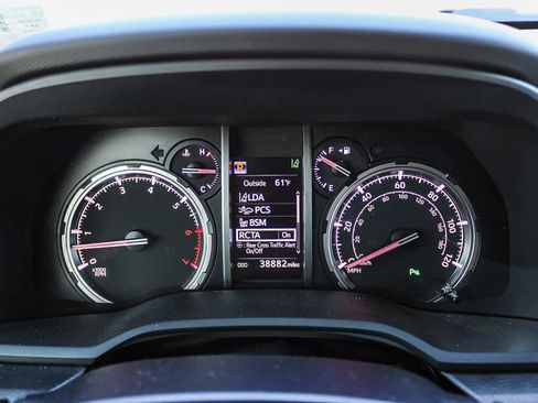 Used 2023 Toyota 4Runner Limited image 22