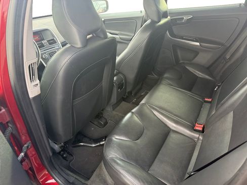 Used 2016 Volvo XC60 T5 Premier image 10