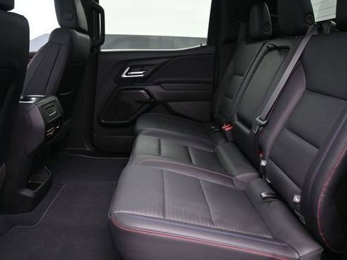 Certified 2025 Chevrolet Silverado EV RST AWD/4WD image 11