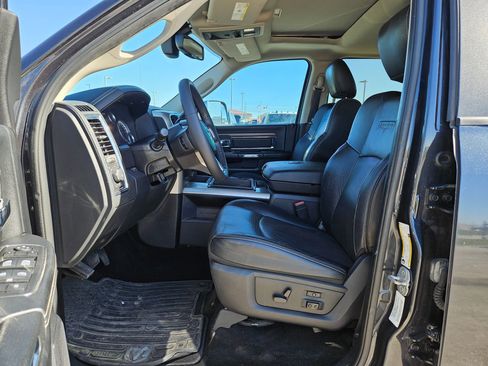 Used 2014 RAM 2500 Laramie w/ Convenience Group image 9