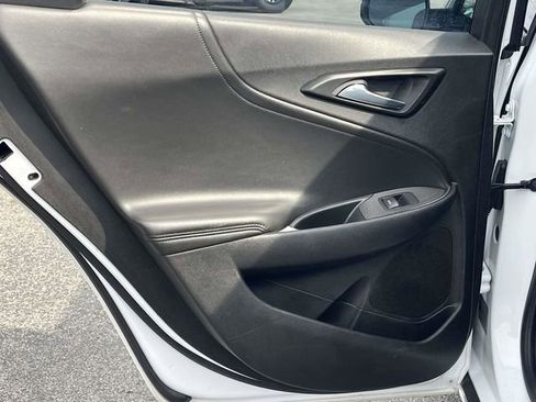 Used 2018 Chevrolet Malibu LT w/ Leather Package image 16