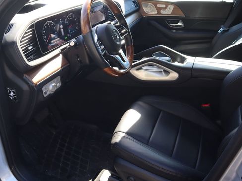 Certified 2022 Mercedes-Benz GLS 450 4MATIC image 13