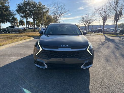 Used 2024 Kia Sportage LX image 8