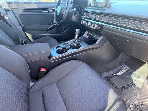 Certified 2023 Honda Civic EX image 28