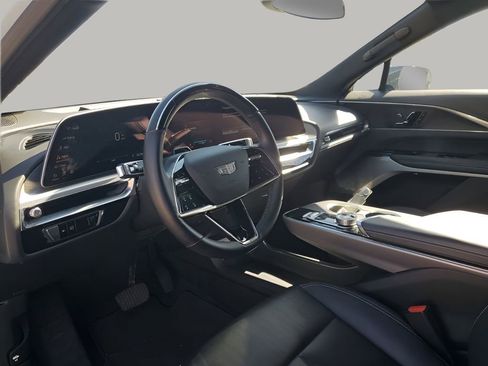 Certified 2024 Cadillac Lyriq Sport image 29