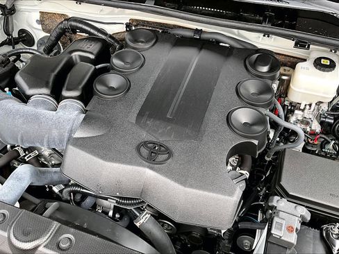 Used 2023 Toyota 4Runner Limited image 31