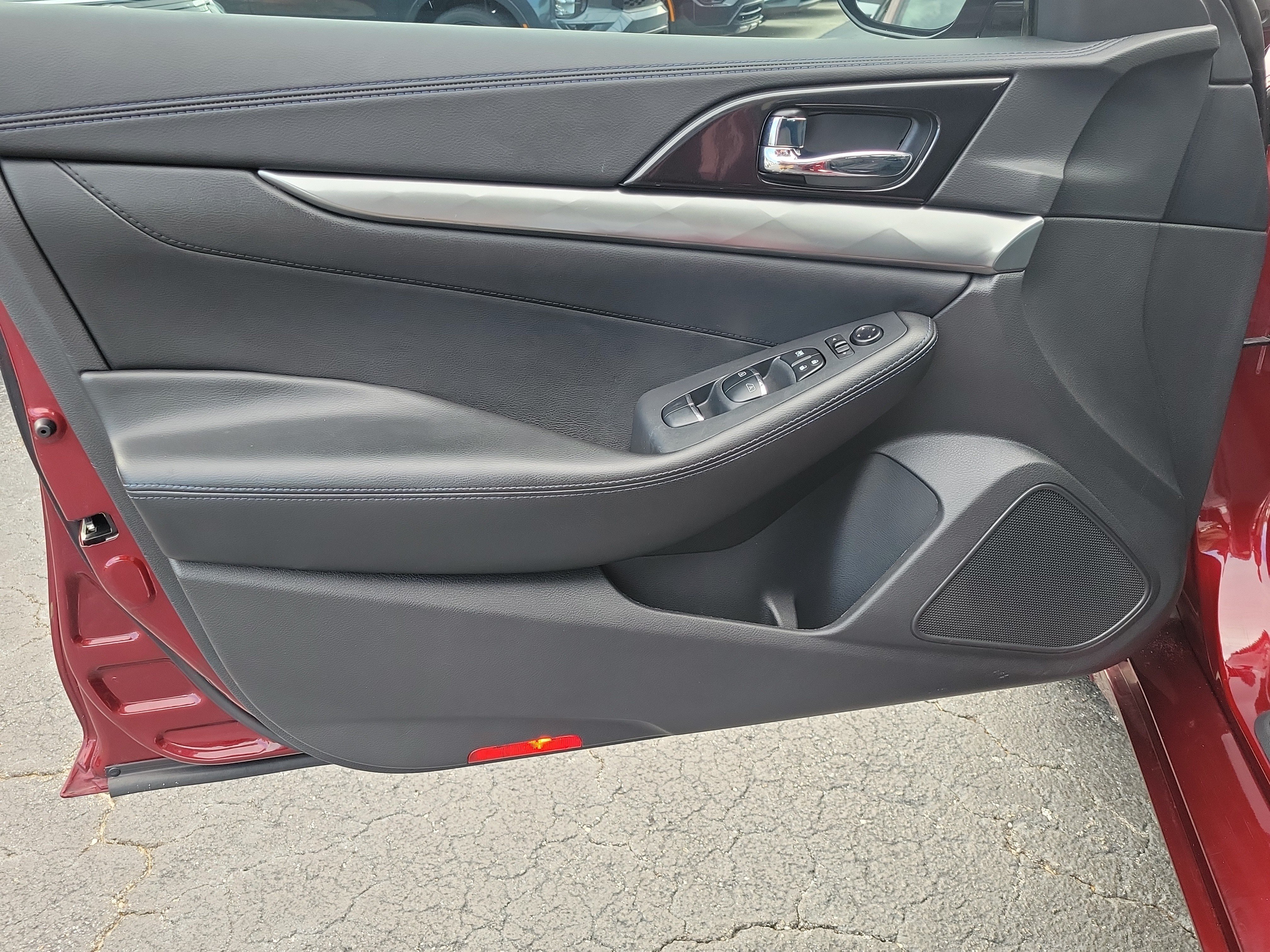 Used 2020 Nissan Maxima 3.5 S w/ Floor Mat Group FWD image 16