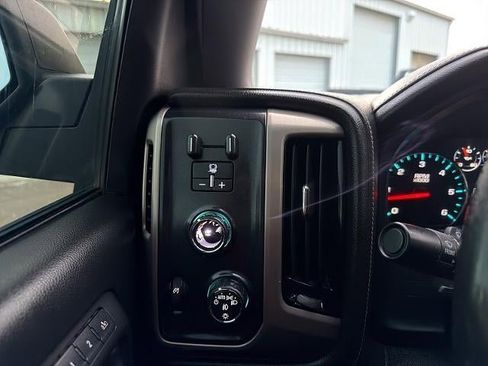 Used 2017 GMC Sierra 1500 Denali image 32