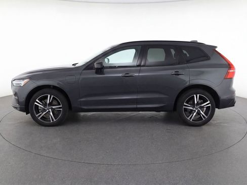 Used 2022 Volvo XC60 B5 R-Design AWD/4WD image 6