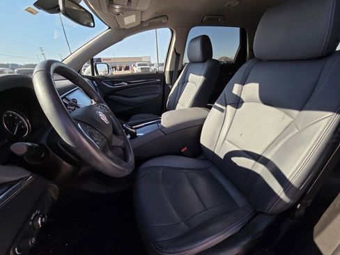 Used 2021 Buick Enclave Essence image 23